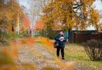 Вес содержимого сумки почтальона порой достигает семи килограммов.