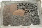 Асфальтобетон, отмытый в специальной установке с помощью органического растворителя и разделенный на фракции