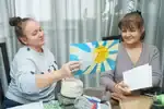 Вместе с теплыми вещами отправят и теплые слова поддержки.
