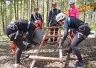 Кажущийся простым пункт «Вязка носилок и транспортировка пострадавшего» на самом деле оказался серьезным испытанием для спортсменов.