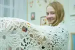 «Ажурное вязание из фрагментов» - так называется техника, с помощью которой Софья Маранина смастерила свою любимою шаль.
