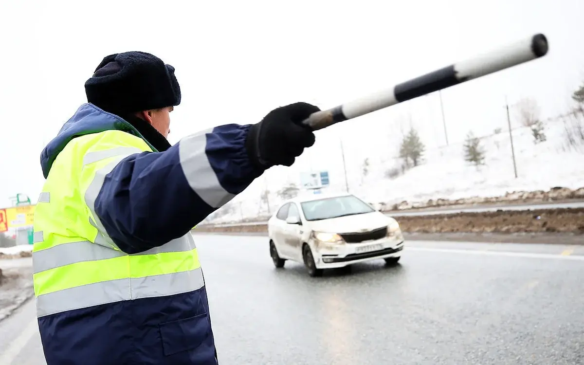 Полуночный гонщик в Шуе протащил гаишника 30 метров