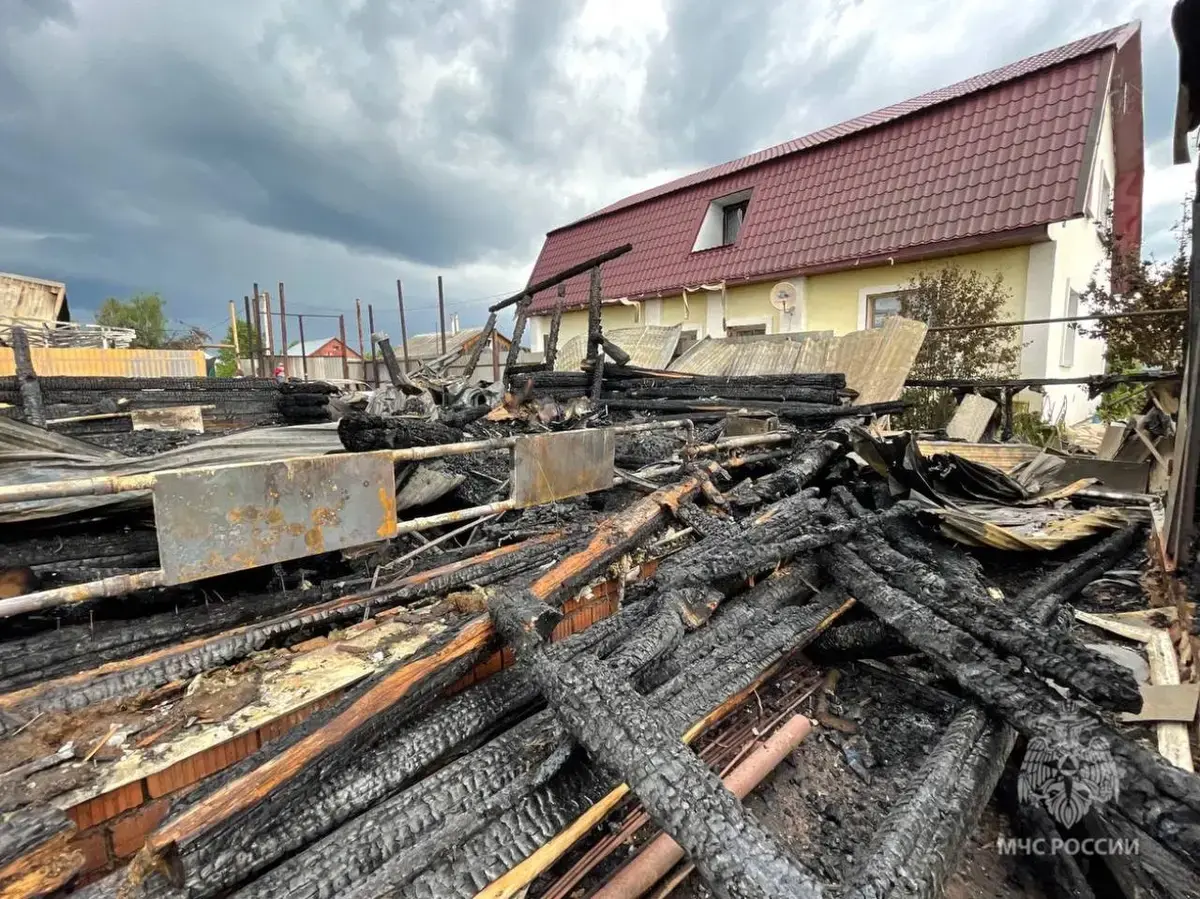 В Кохме женщина спасла свою жизнь, выпрыгнув из окна горящего дома