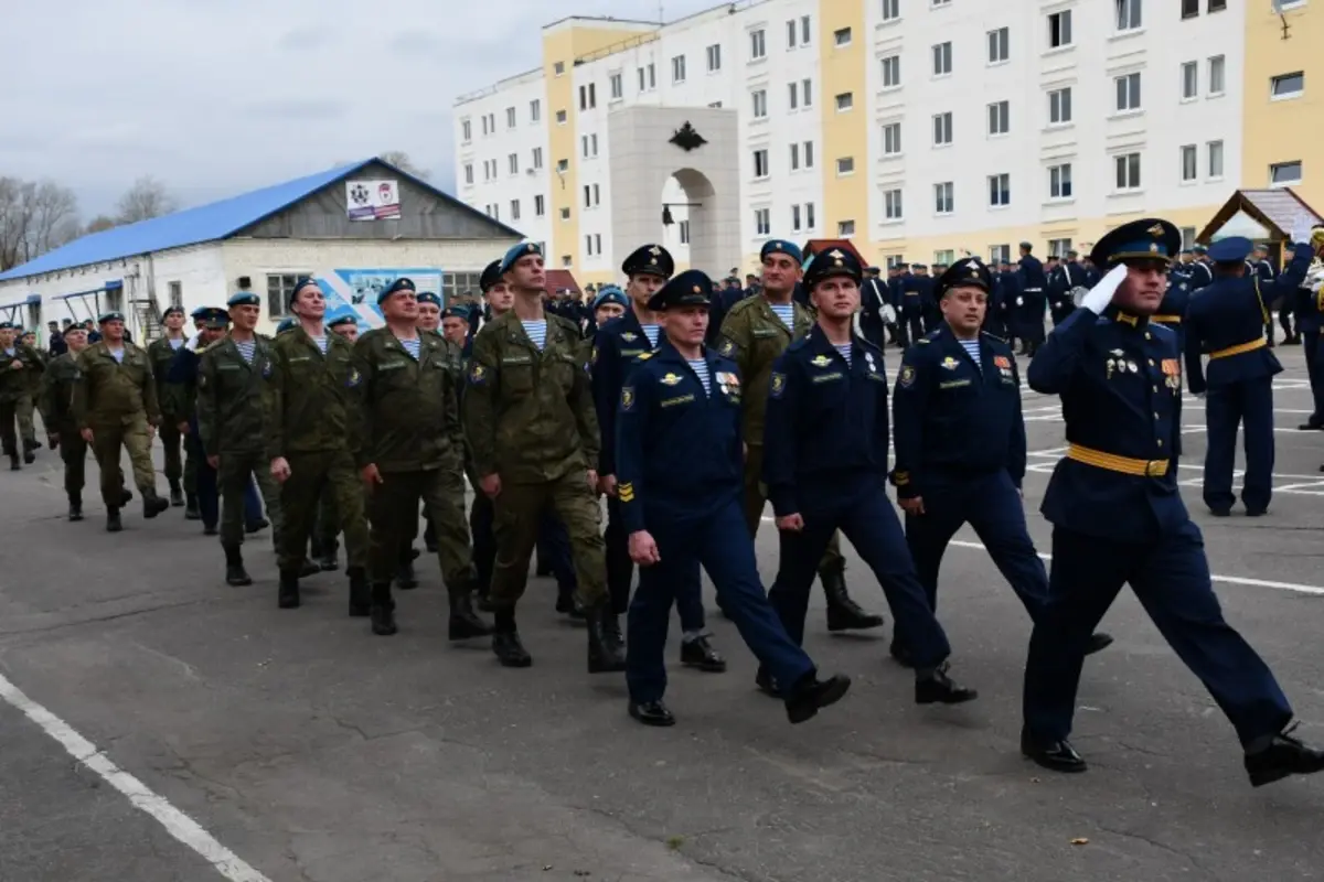 217-й гвардейский парашютно-десантный Ивановский ордена Кутузова III  степени полк отметил 75-летие