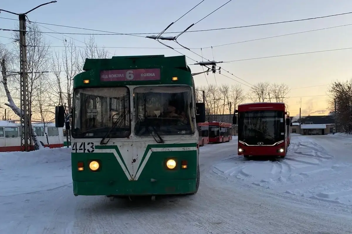 Общественный транспорт в Иванове продолжает работу в условиях непогоды