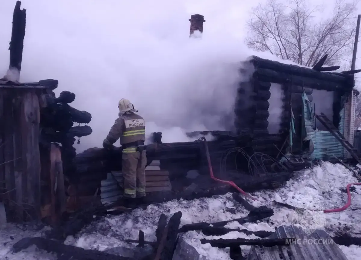 Днем 14 января в деревне Савинского района на пожаре погиб мужчина