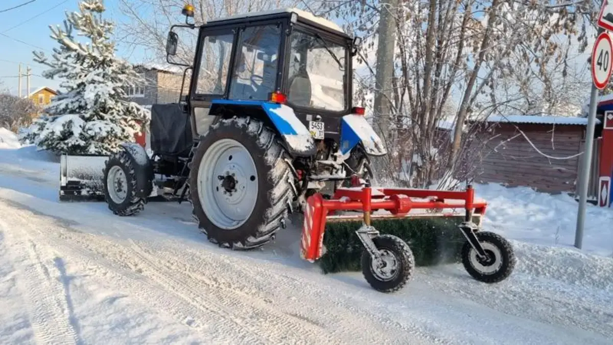 Днем 14 февраля в Иванове расчищать дороги от снега будут 135 дорожных  рабочих