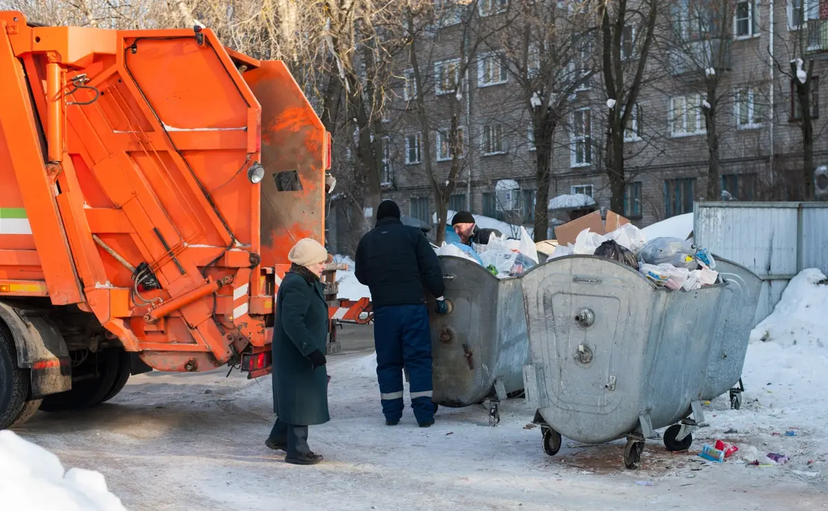 Недельный невывоз мусора с ул. 1-й Балинской в Иванове грозит регоператору  штрафом в 500 рублей