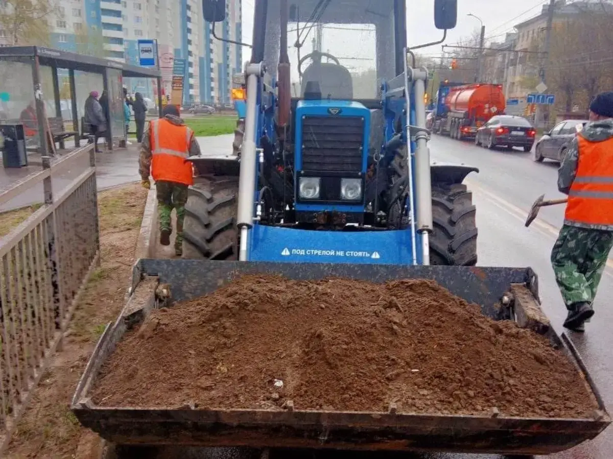 Днем 26 апреля в Иванове расчищать городские дороги будут 98 дорожных  рабочих