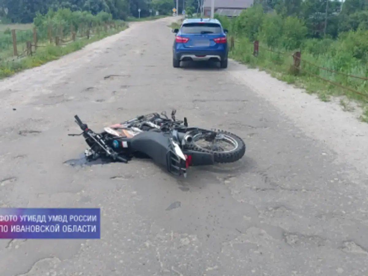 В Пестяках двое подростков разбились на мотоцикле