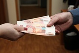 Сотрудница полиции подозревается в получении крупной взятки