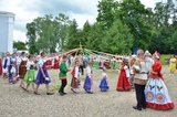 В поселке Петровский Гаврилово-Посадского района прошел фольклорный фестиваль “Июньская карусель на Нерли”