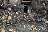 За сутки 2 раза подожгли квартиры в неэксплуатируемом доме в Родниках