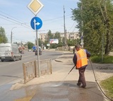 Ивановские тротуары начали мыть вручную
