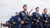 Станислав Воскресенский поздравил десантников с 95-й годовщиной со дня образования Воздушно-десантных войск