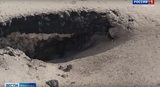 На парковке у 71-го дома на улице Кудряшова в Иванове вновь провалился асфальт