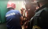 Пьяный мужчина закрылся в квартире и сообщил что намерен что-то взорвать