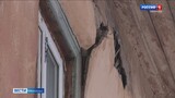 Течет крыша и обваливается фасад дома 5А на улице Чехова в Иванове 