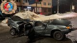 «Ладу» почти разорвало пополам после столкновения с иномаркой в Иванове