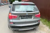 В Иванове горящая мусорная площадка едва не сожгла иномарку 
