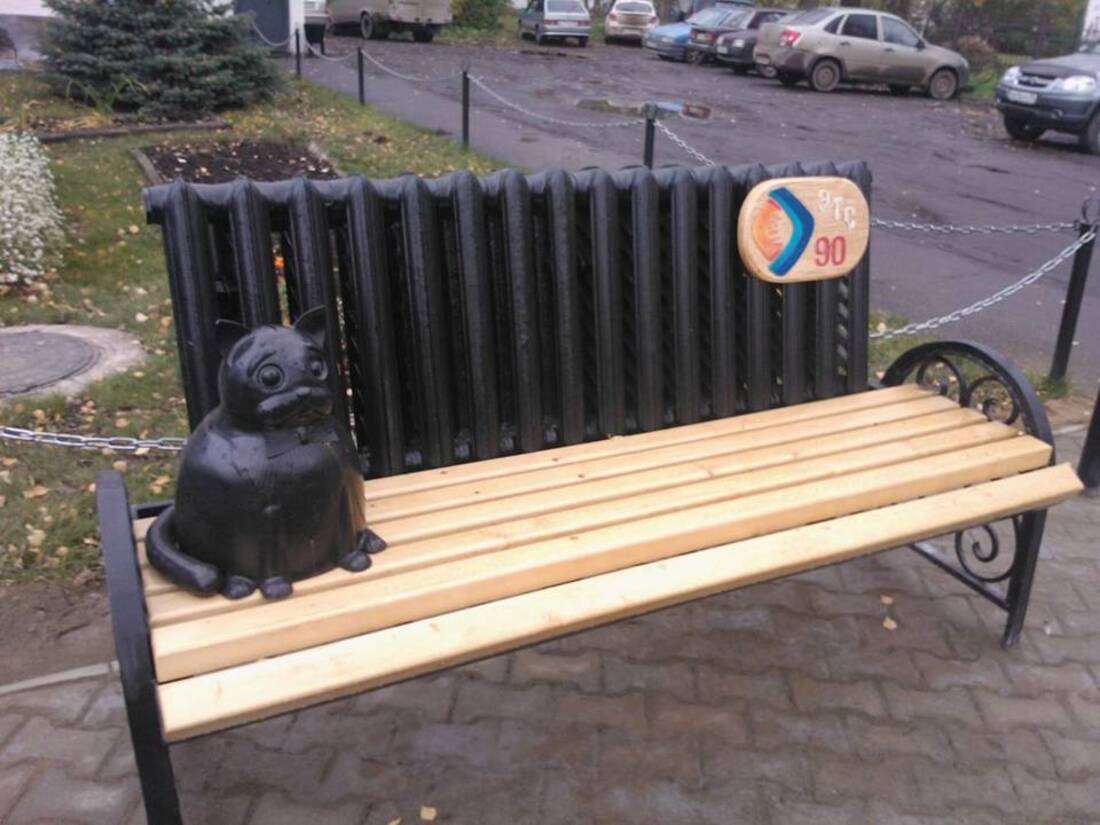 В Великом Устюге заключенные смастерили кота-копилку