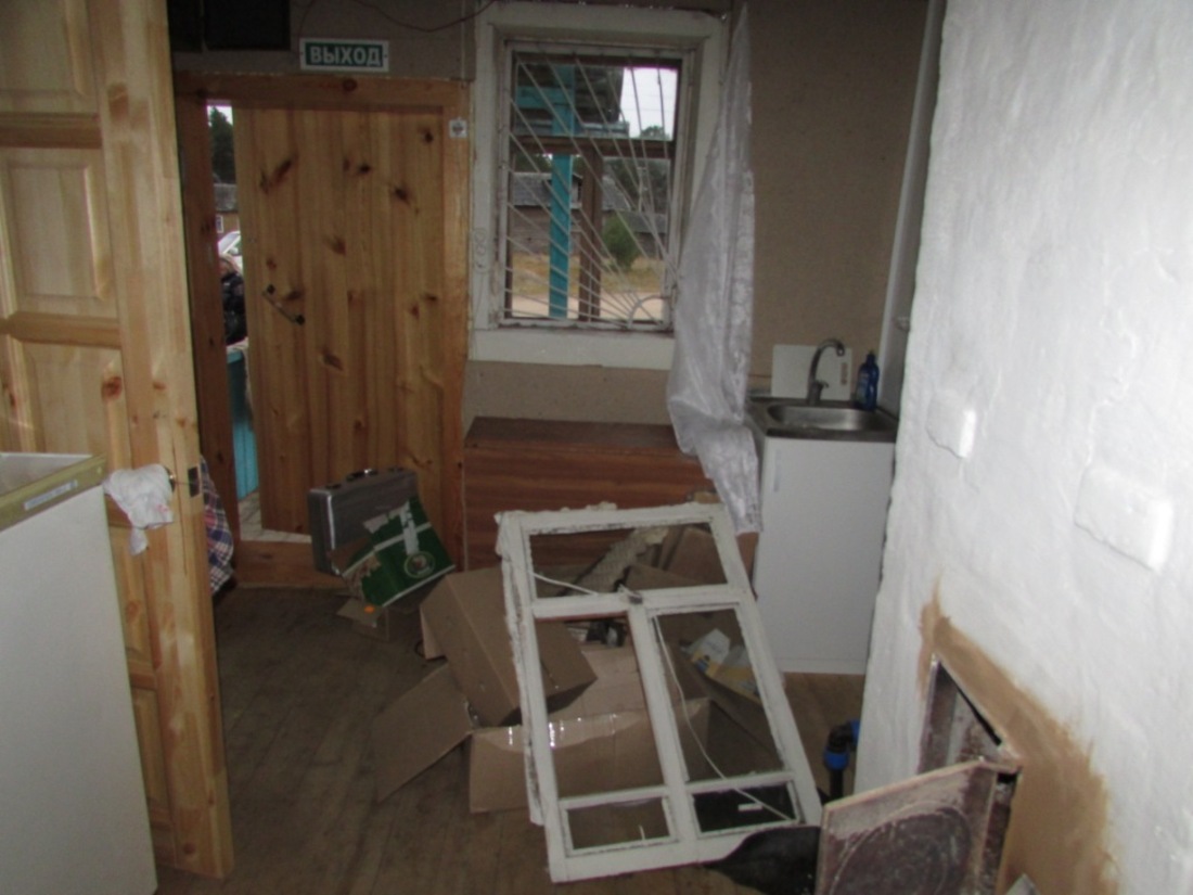 Двое пьяных приятелей обчистили сельский магазин в Великоустюгском районе