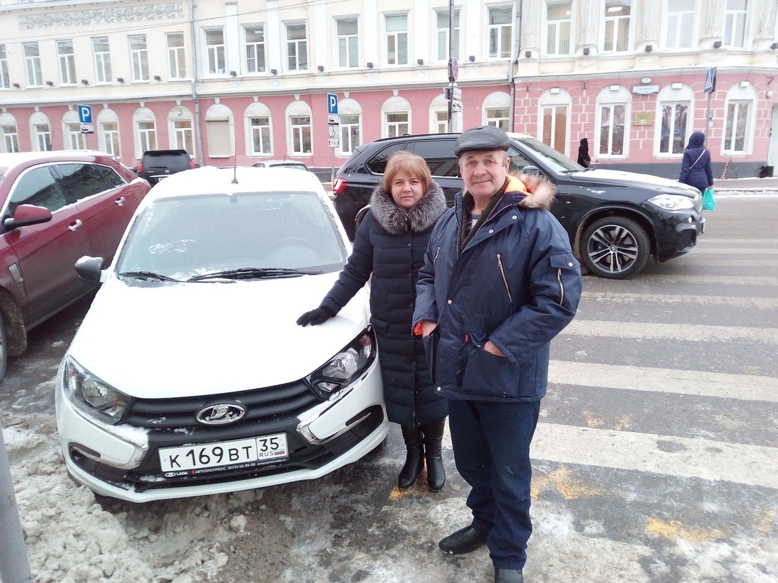 Наголосовали: глава сельского поселения из Бабаево получила новый автомобиль за президентские выборы