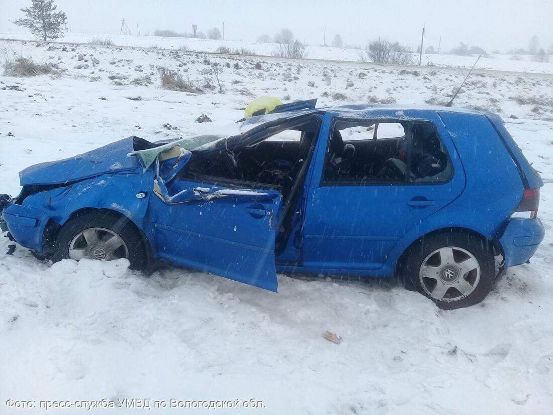Молодая девушка разбилась в автомобильной аварии в Тотемском районе