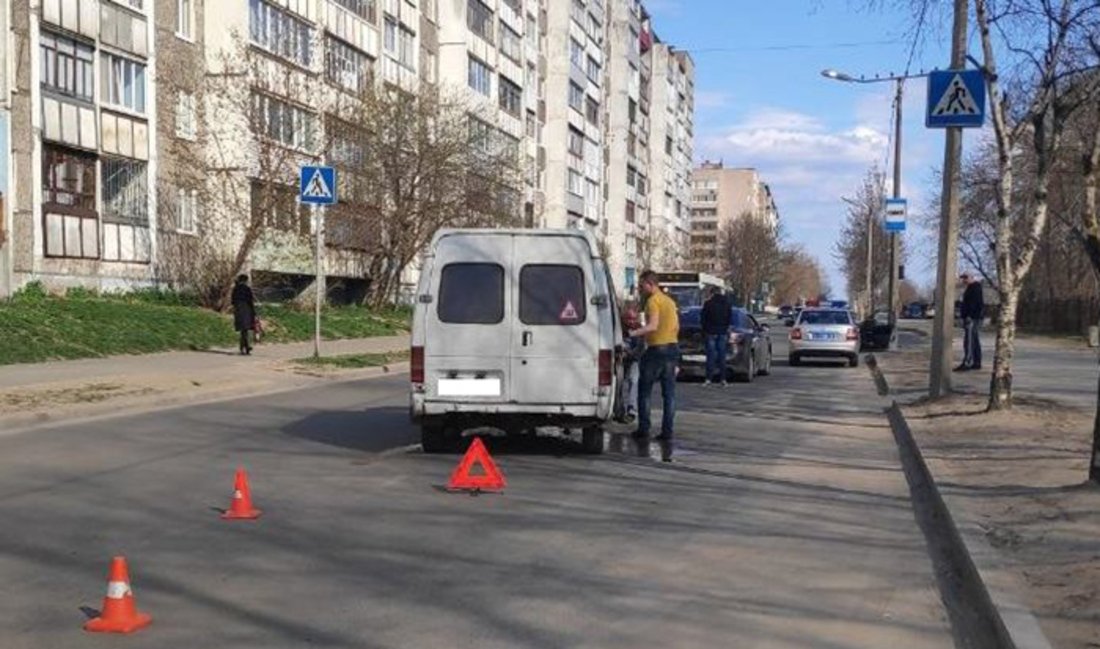 Детская больница череповец командарма. Авария на сегодня в районе Череповец 16.12.2020. ДТП Череповца 15.032021.