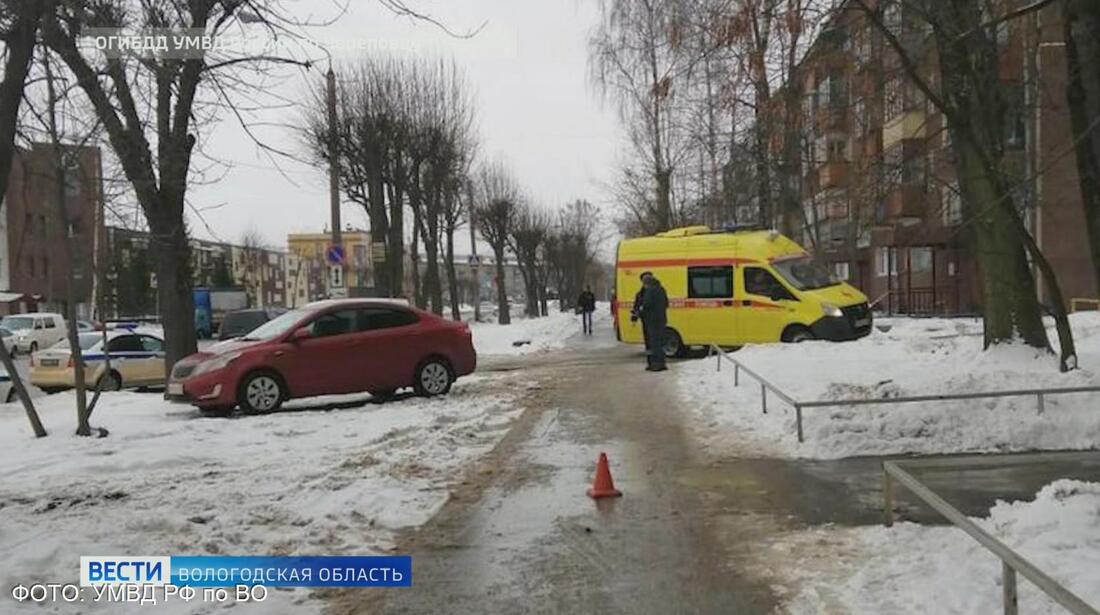 Водитель иномарки на тротуаре сбил 77-летнюю череповчанку