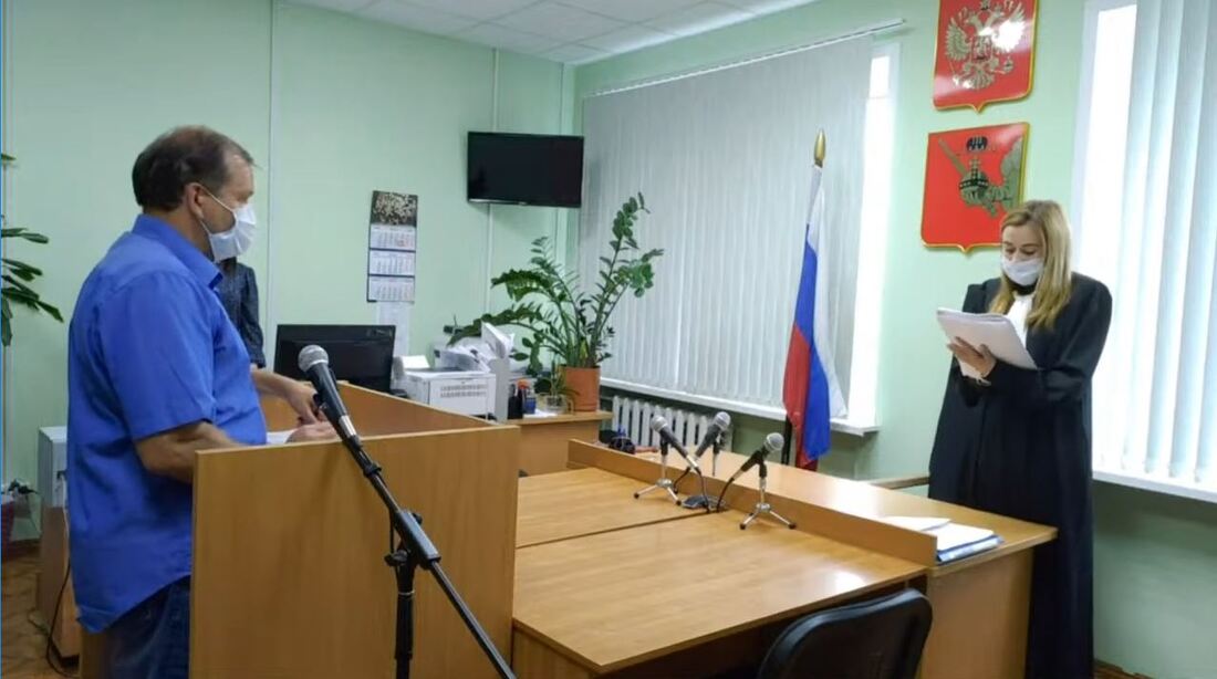 Вологодского оппозиционера оштрафовали за нарушение правил голосования