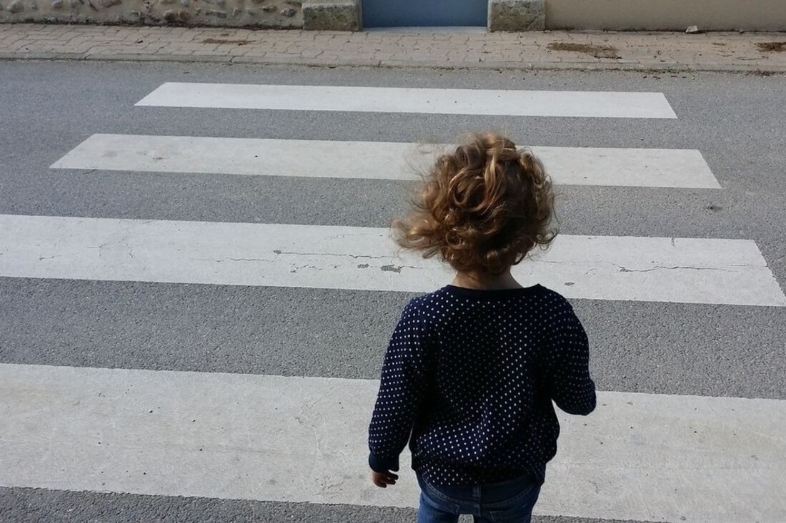 Дети переходят дорогу картинки