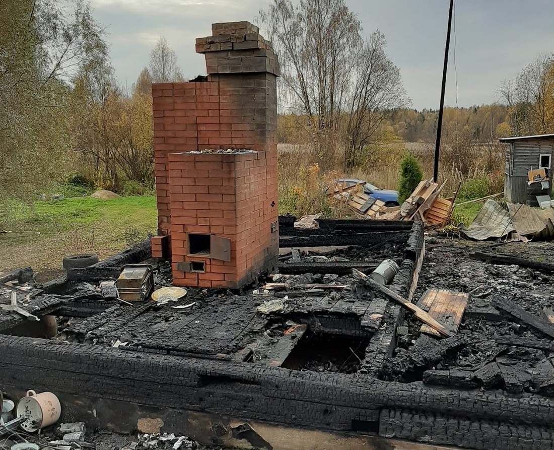 Жилой дом сгорел дотла в Череповецком районе