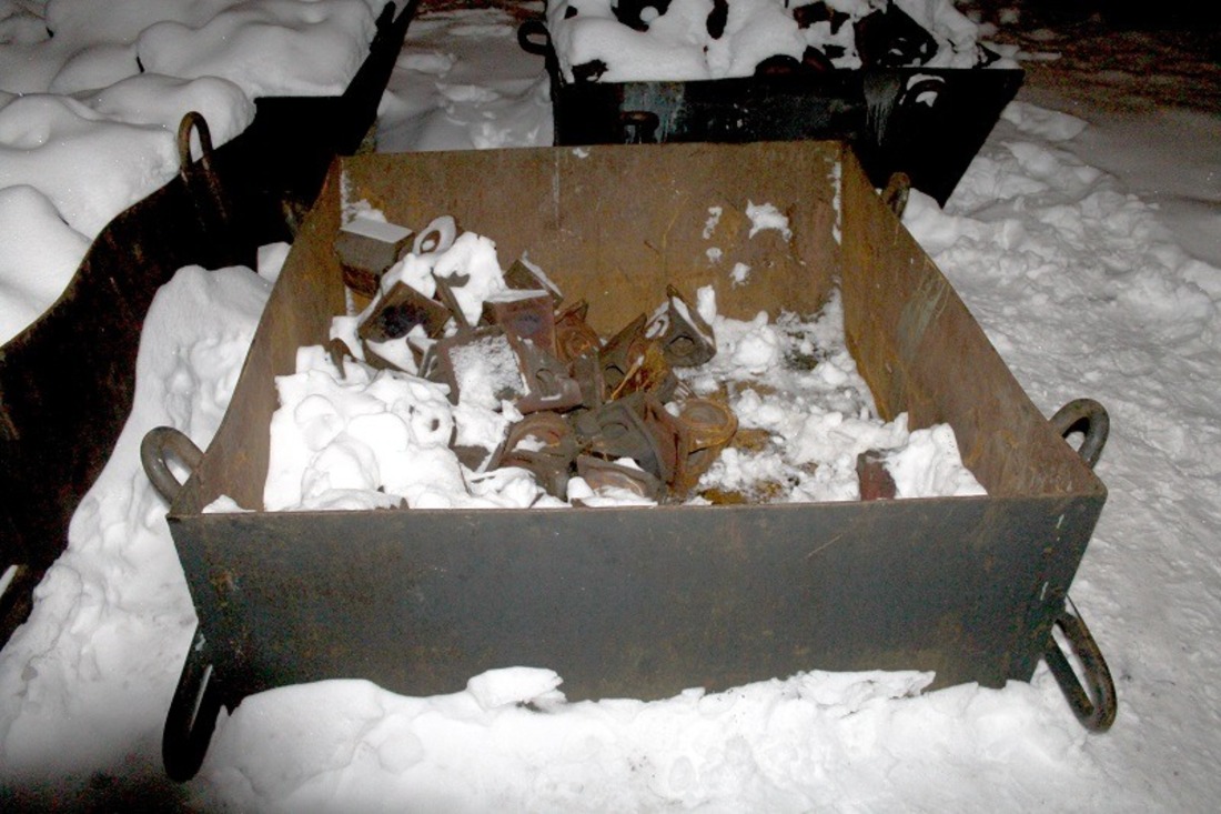 Несколько тонн металла украли трое вологжан с вагоноремонтного завода