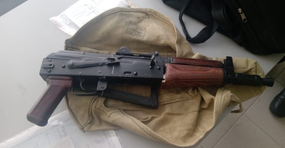 Вологжанин пытался пронести на автовокзал автомат Калашникова
