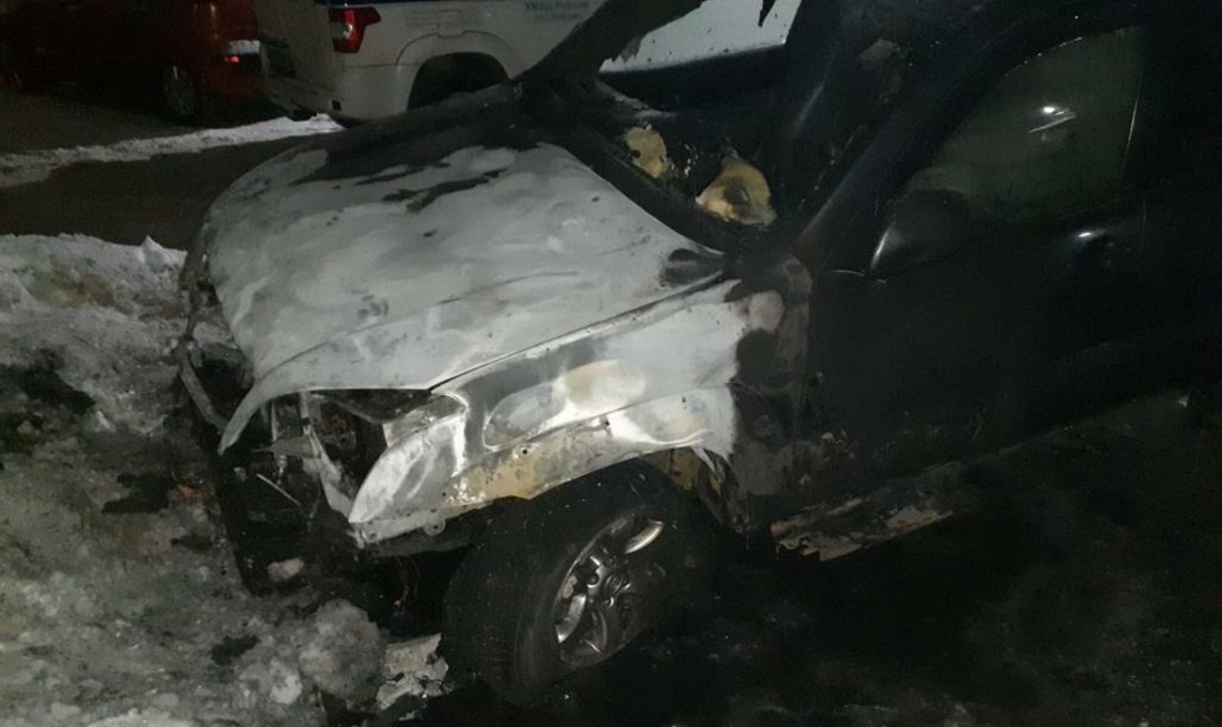 Поджог авто в вологде. Смотреть фото Поджог авто в вологде. Смотреть картинку Поджог авто в вологде. Картинка про Поджог авто в вологде. Фото Поджог авто в вологде