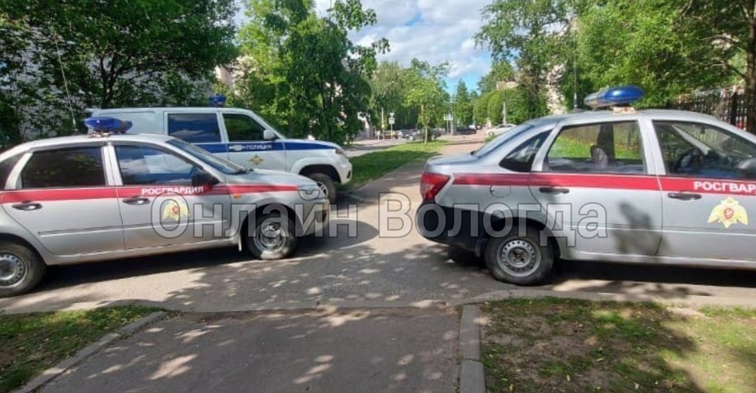 Вологодский лицей эвакуировали из-за подозрительного предмета