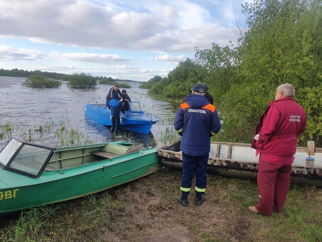 Частный катер затонул на Кубенском озере: один человек  пропал