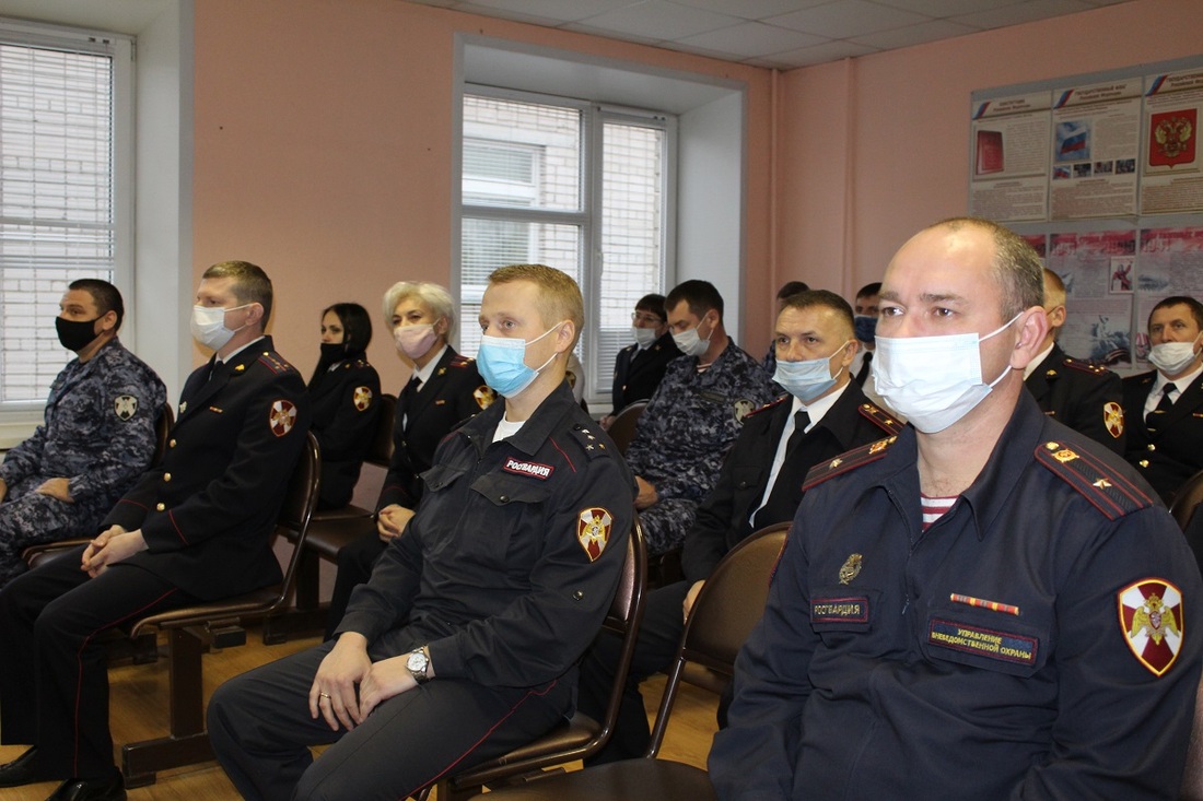 Вологодские росгвардейцы отмечают профессиональный праздник