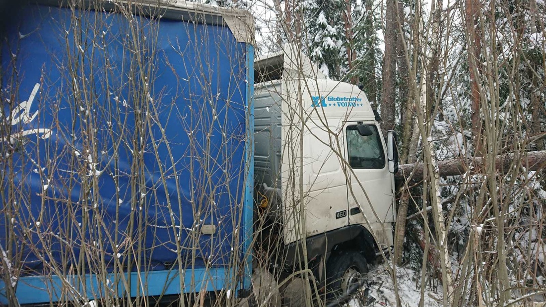 60-летний водитель фуры погиб под Череповцом