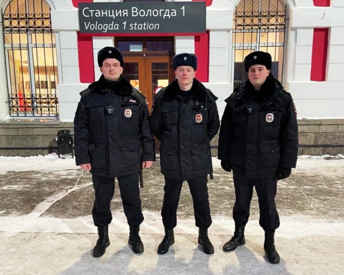 Вологодские полицейские спасли потерявшего сознание мужчину