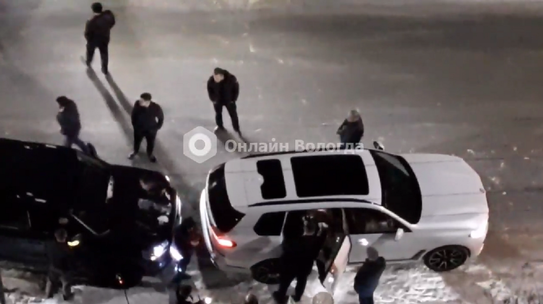 Вологжанин на свадьбе друзей устроил стрельбу из автомата