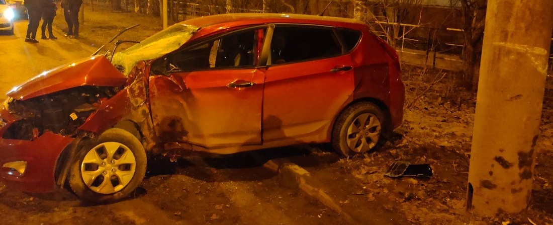 Две иномарки не поделили дорогу в Вологде: есть пострадавшие