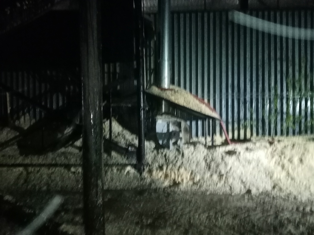 На деревообрабатывающем предприятии под Вологдой произошёл пожар