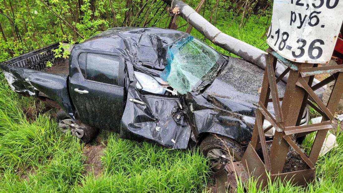 В результате жёсткого ДТП под Череповцом пострадали 2 человека