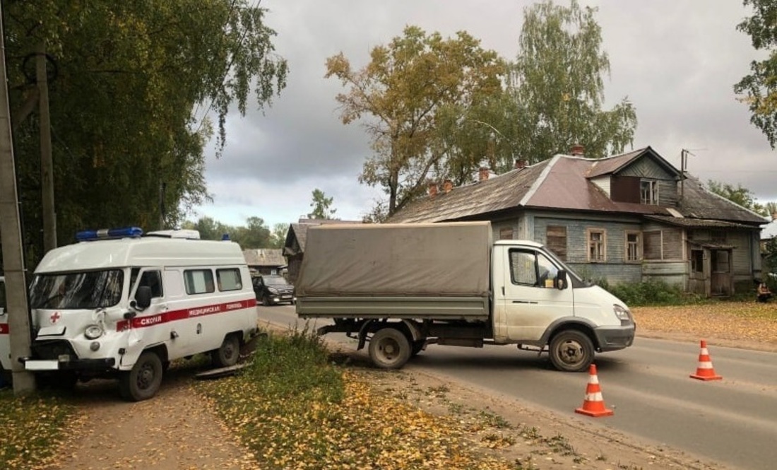 ДТП со «скорой» в Бабаево: есть пострадавшие