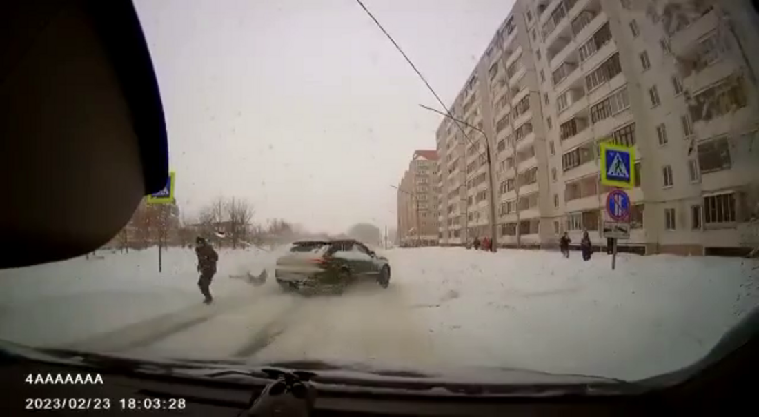 Супруга хоккеиста «Северстали» сбила ребёнка на пешеходном переходе в Череповце