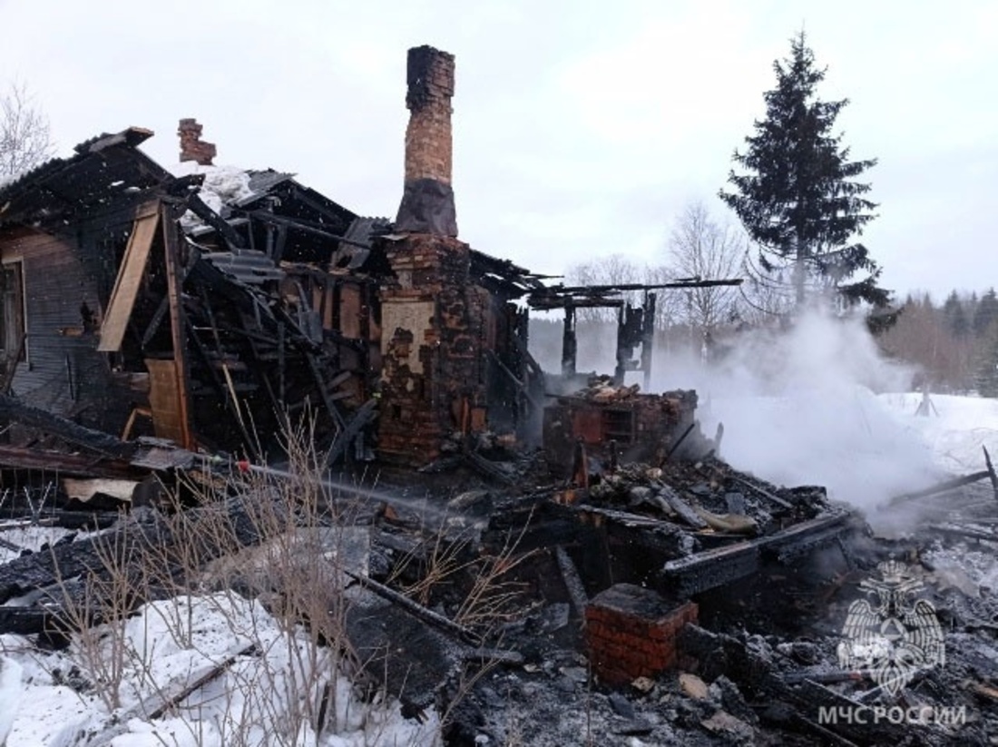 Крупный пожар унёс жизнь женщины в Вологодском округе