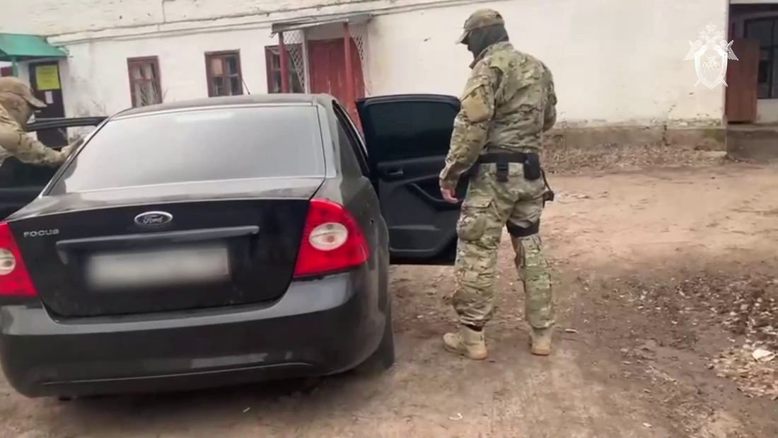 Двое полицейских из Великого Устюга подозреваются в пытках и побоях задержанного