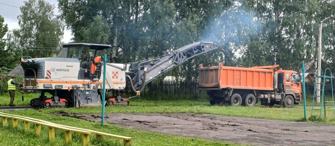 Активная реконструкция центрального стадиона проходит в Никольске